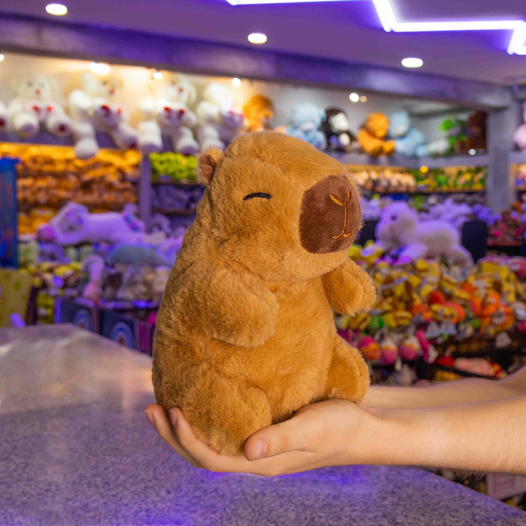 Capibara de peluche color café, perfecta para regalar a niños y niñas 