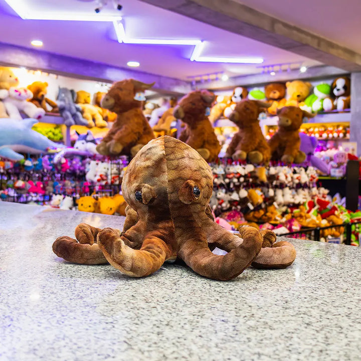 Pulpo de peluche color café, detalles reales. Peluches del mar, marinos 