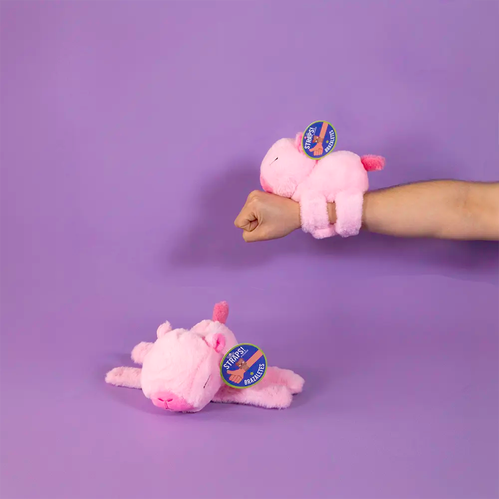 Strap de peluche Capibara color rosa 15 cm