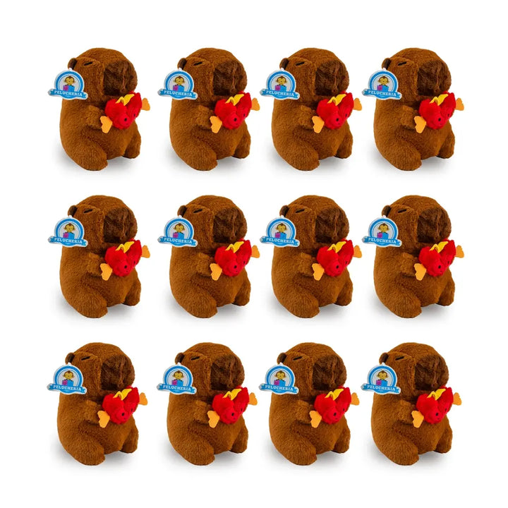 Set de 12 piezas Capibara de peluche con corazón 21 cm